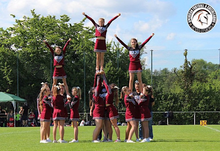 cheer02
